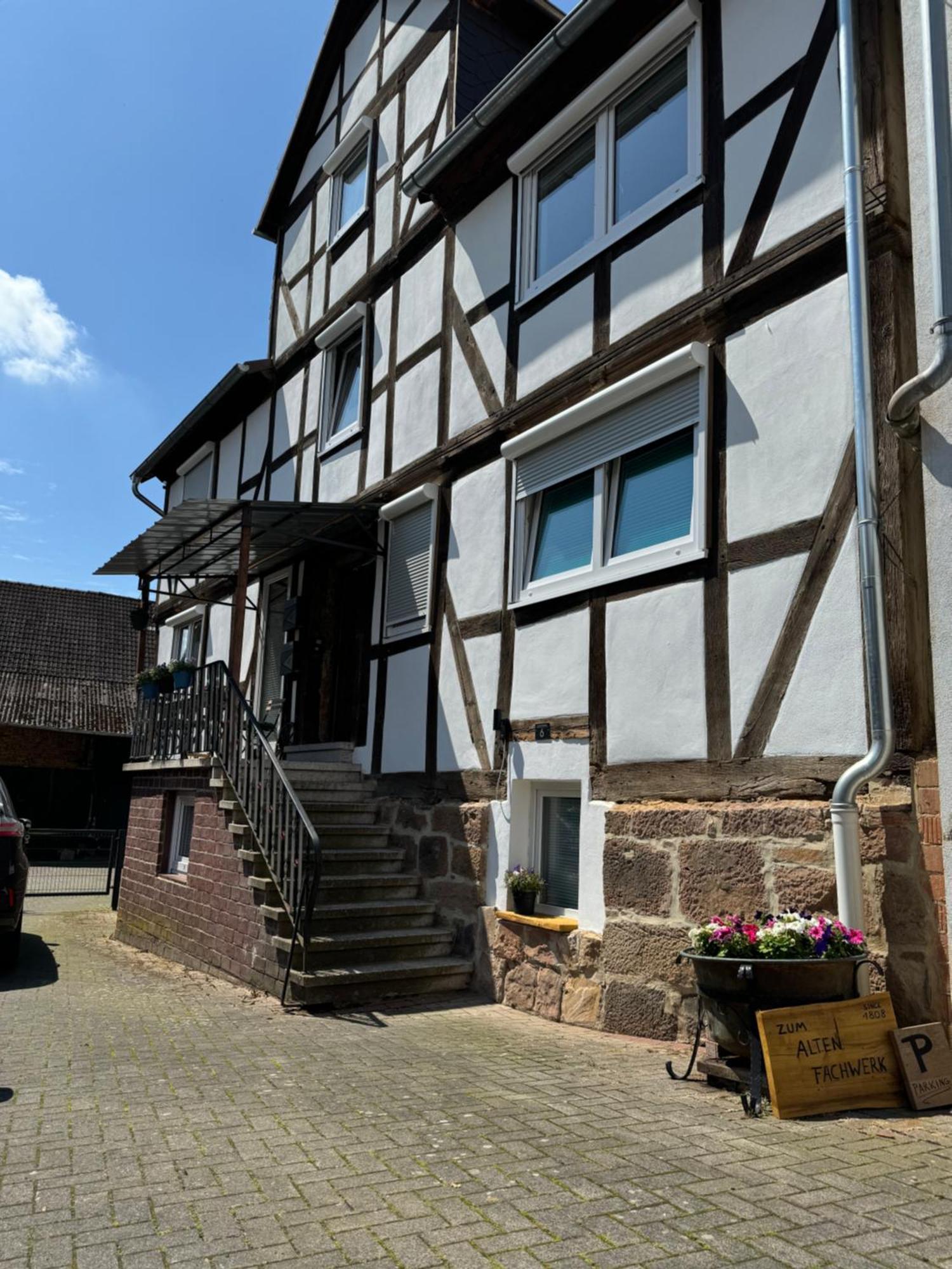 Ferienwohnung Zum Alten Fachwerk Melsungen Exterior foto